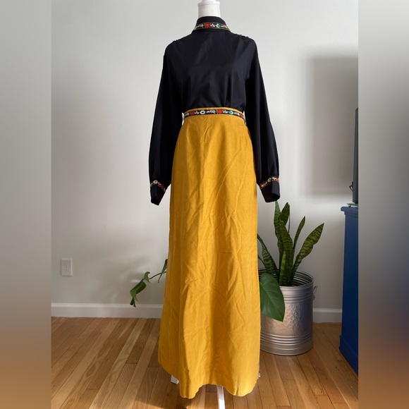 Other - Vintage 70s Judy Bond Cottage-core Embroidered Trim Blouse & Skirt Set